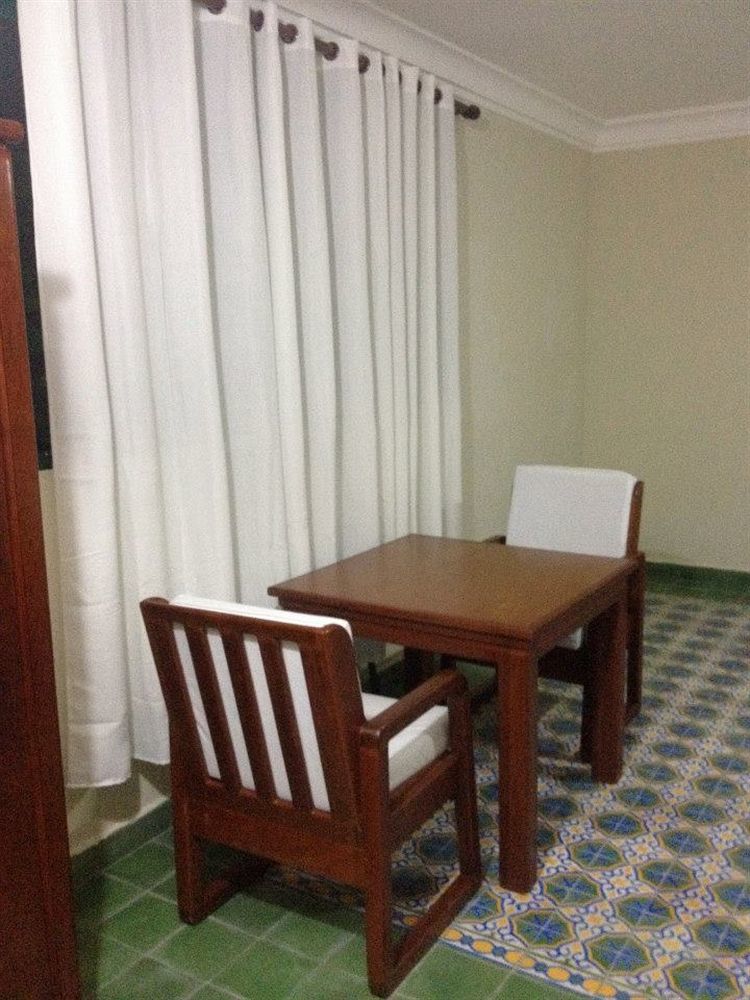Hotel La Cretonne Les Cayes Eksteriør bilde