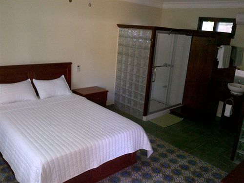 Hotel La Cretonne Les Cayes Eksteriør bilde